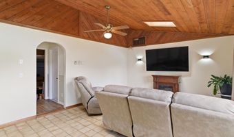 11 James Dr, Albany, NY 12211