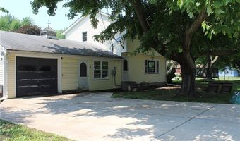 2842 Fairview Dr, Ashtabula, OH 44004