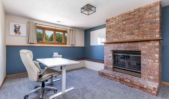 2665 Sun Rdg, Asbury, IA 52002