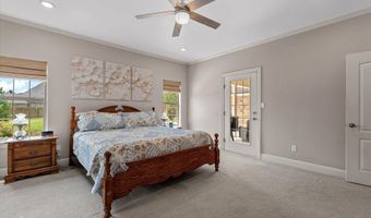 200 Colonel Burt Dr, Benton, LA 71006