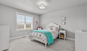W5757 JOCHMANN Drive, Appleton, WI 54915