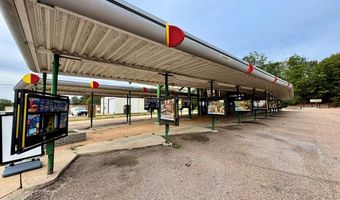 210 W Calhoun St, Bruce, MS 38915