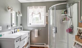 123 Lasalle Dr, Bangor, ME 04401