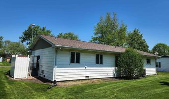 1066 W Water St, Berne, IN 46711