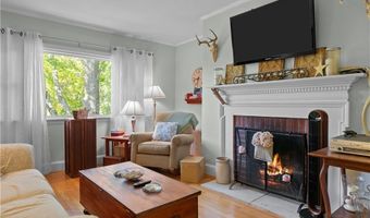 46 CHASTELLUX Ave M6, Newport, RI 02840