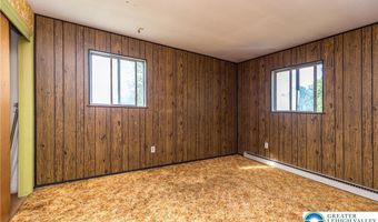 1221 Byfield St, Allentown, PA 18103
