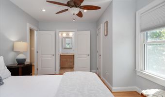 238 KING GEORGE St, Annapolis, MD 21401