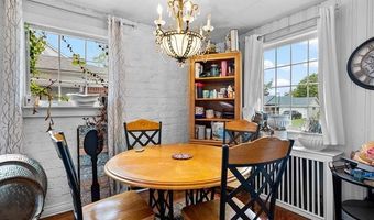 8911 Manor Ave, Allen Park, MI 48101