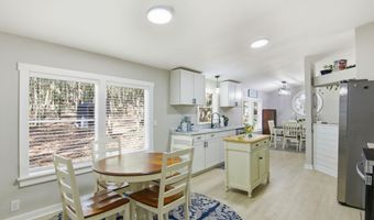 6108 Old River Rd, Baker, FL 32531