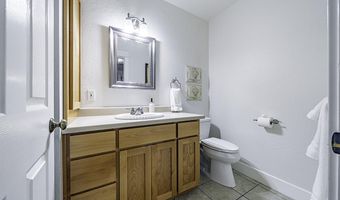 144 N 2nd St, Ashland, OR 97520