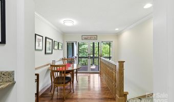 700 Crowfields Ln, Asheville, NC 28803