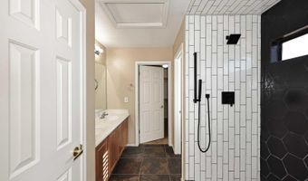 1821 W KURALT Dr, Anthem, AZ 85086