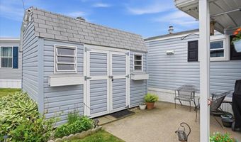 3350 AIRPORT Rd 5, Allentown, PA 18109