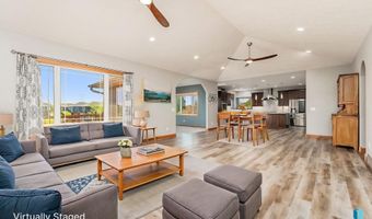 1817 W Ashton Trl, Brandon, SD 57005
