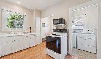1915 Alameda Ave, Alameda, CA 94501