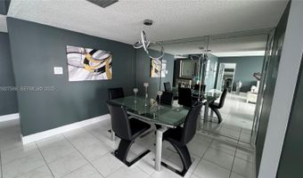 18071 Biscayne Blvd 704, Aventura, FL 33160