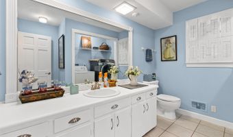 1921 Tabby Ln, Altavista, VA 24517