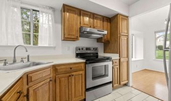 58 Tansy Ct, Bedminster, NJ 07921