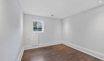 4964 ESKRIDGE Ter NW, Washington, DC 20016