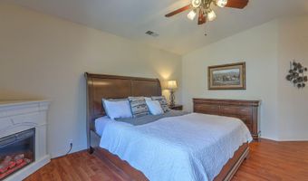 915 WIND RIVER St SE, Albuquerque, NM 87123