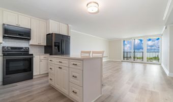 2305 W Fort Macon Rd 207, Atlantic Beach, NC 28512
