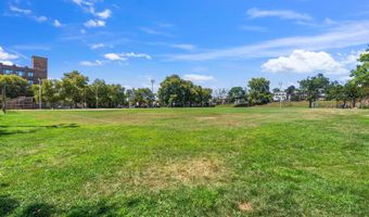 475 PENSDALE St, Philadelphia, PA 19128