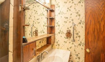 2909 Sanitarium Rd, Akron, OH 44312
