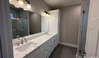 16 Craftsman Overlook Rdg 27, Arden, NC 28704