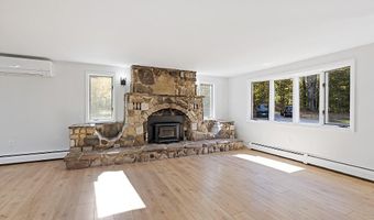 472 Dunn Rd, Belgrade, ME 04917