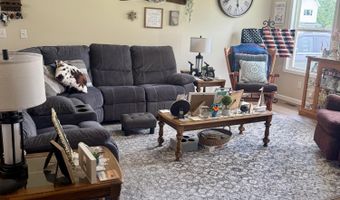 210 N Pike St, Anna, OH 45302
