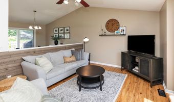 456 SE 33rd St, Ankeny, IA 50021
