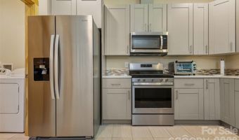 48 River Walk Dr, Asheville, NC 28804
