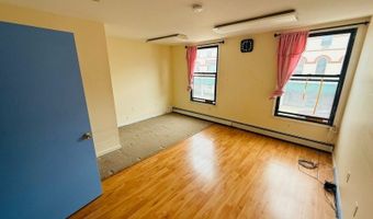 9 E Blackwell St, Andover, NJ 07801