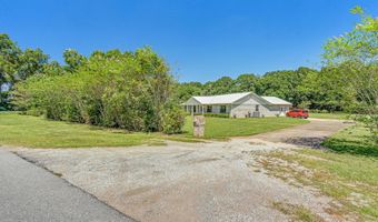 1401 Greenwood Rd, Baker, FL 32531