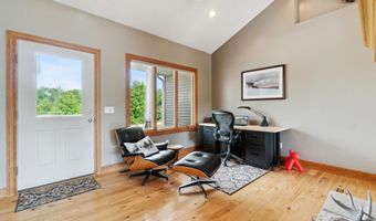 1084 38th St, Allegan, MI 49010