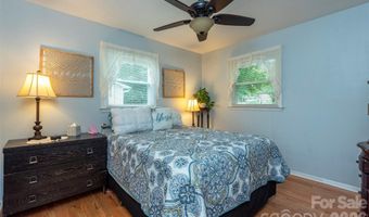 424 Lower Grassy Branch Rd, Asheville, NC 28805