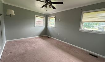 2920 Ranch Rd, Ashland, KY 41102