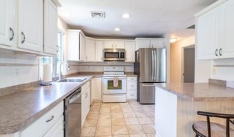 37 Yearling Run Rd, Bourne, MA 02532