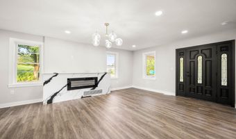 8255 MERTZTOWN Rd, Alburtis, PA 18011