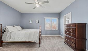 560 Club Dr, Aurora, OH 44202