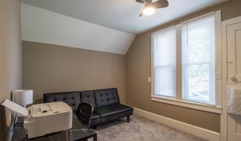 306 N JEFFERSON St, Abingdon, IL 61410