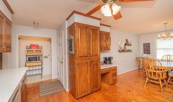 33 Laurel St, Barnwell, SC 29812