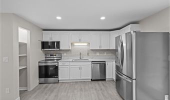 47 Morgan Ave 29, Johnston, RI 02919