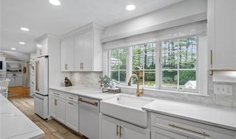 130 Plain Rd, North Kingstown, RI 02852