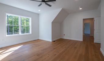 109 Vail Rd, Barnstead, NH 03225