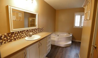 471 483 S Tisdale Ave, Buffalo, WY 82834