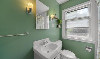 851 Mt Pleasant Ave, Ann Arbor, MI 48103
