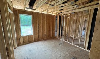 212 Holden Ln, Aberdeen, NC 28315