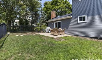 745 Adaway Ave SE, Ada, MI 49301