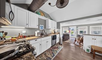 104 N BAY Dr, Dover, DE 19901